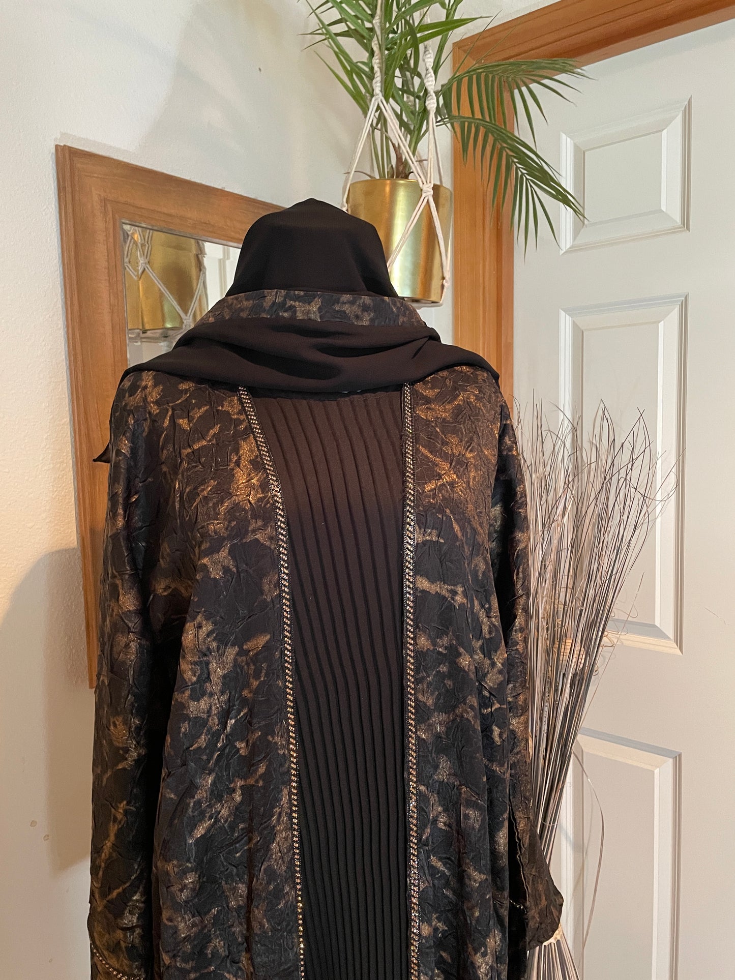Hillá Textured Abaya