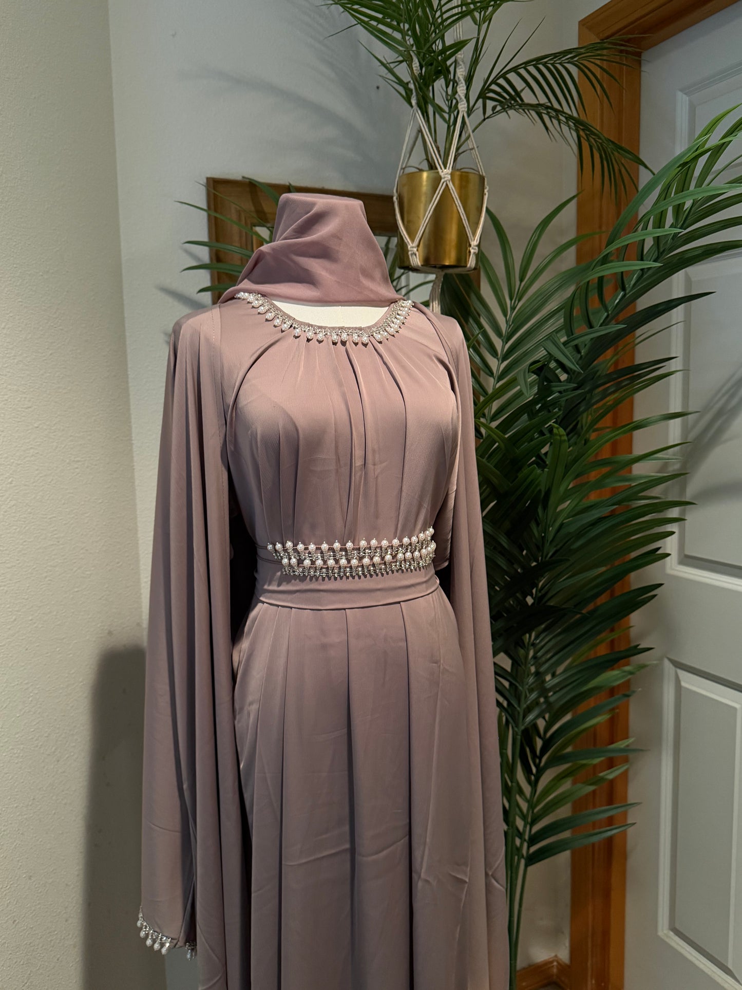 Elora Pearl Abaya: Pink Blush shade
