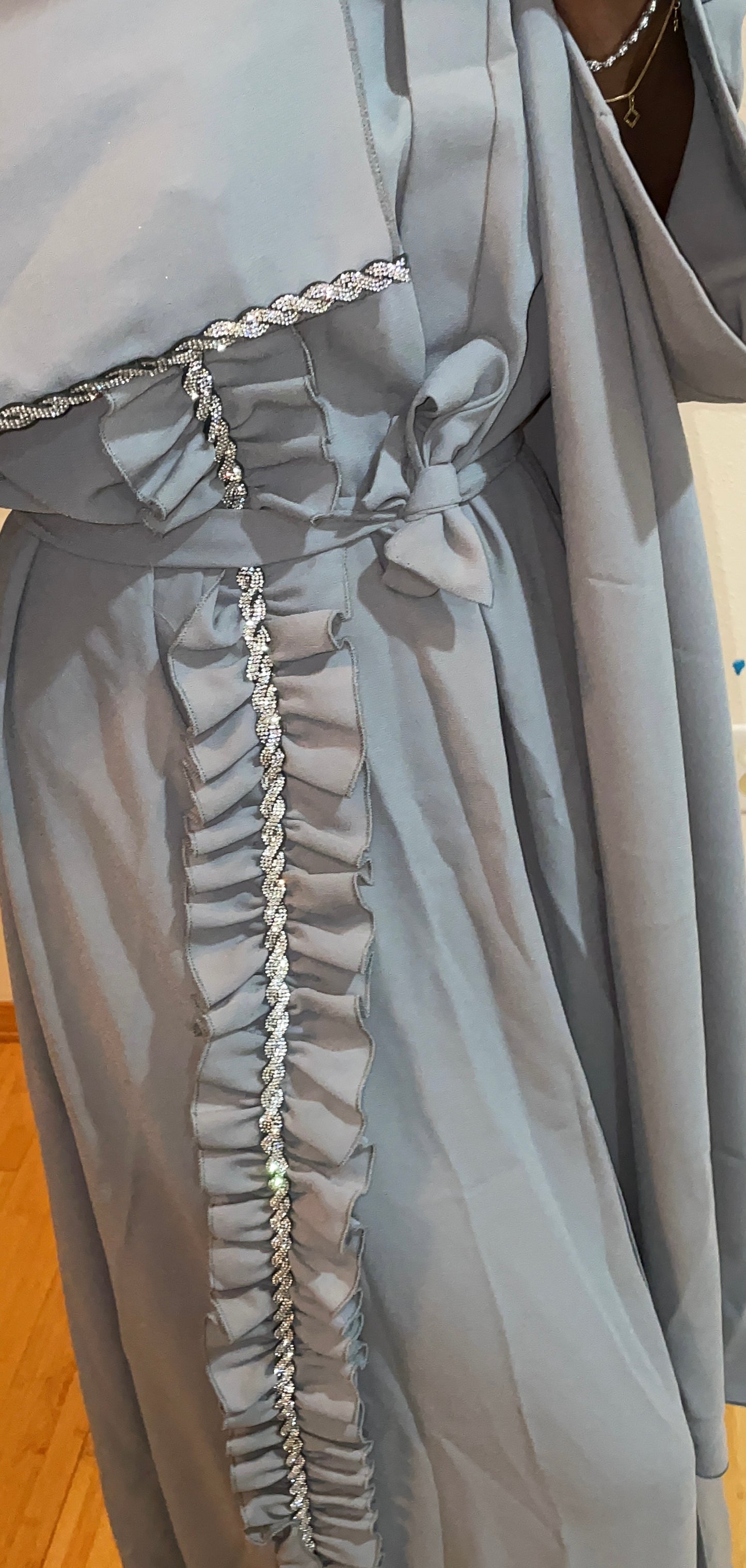 AFWAN ELEGANT ABAYA- WARM GREY