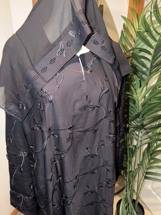 Al Shamirah: Black Closed Abaya