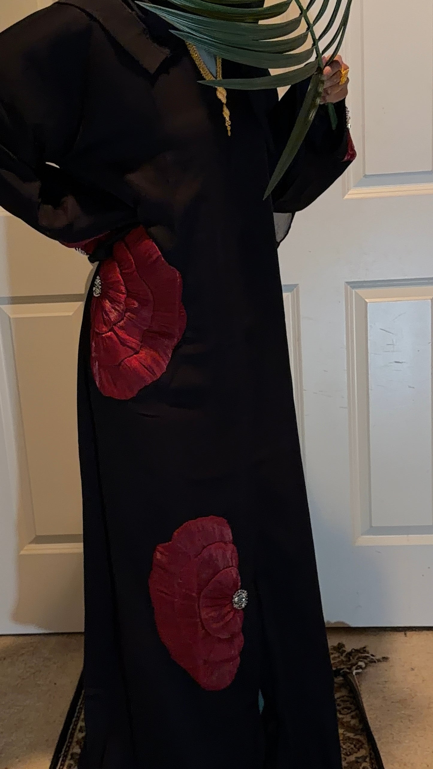 Habib Abaya: Red Flower Embroidered