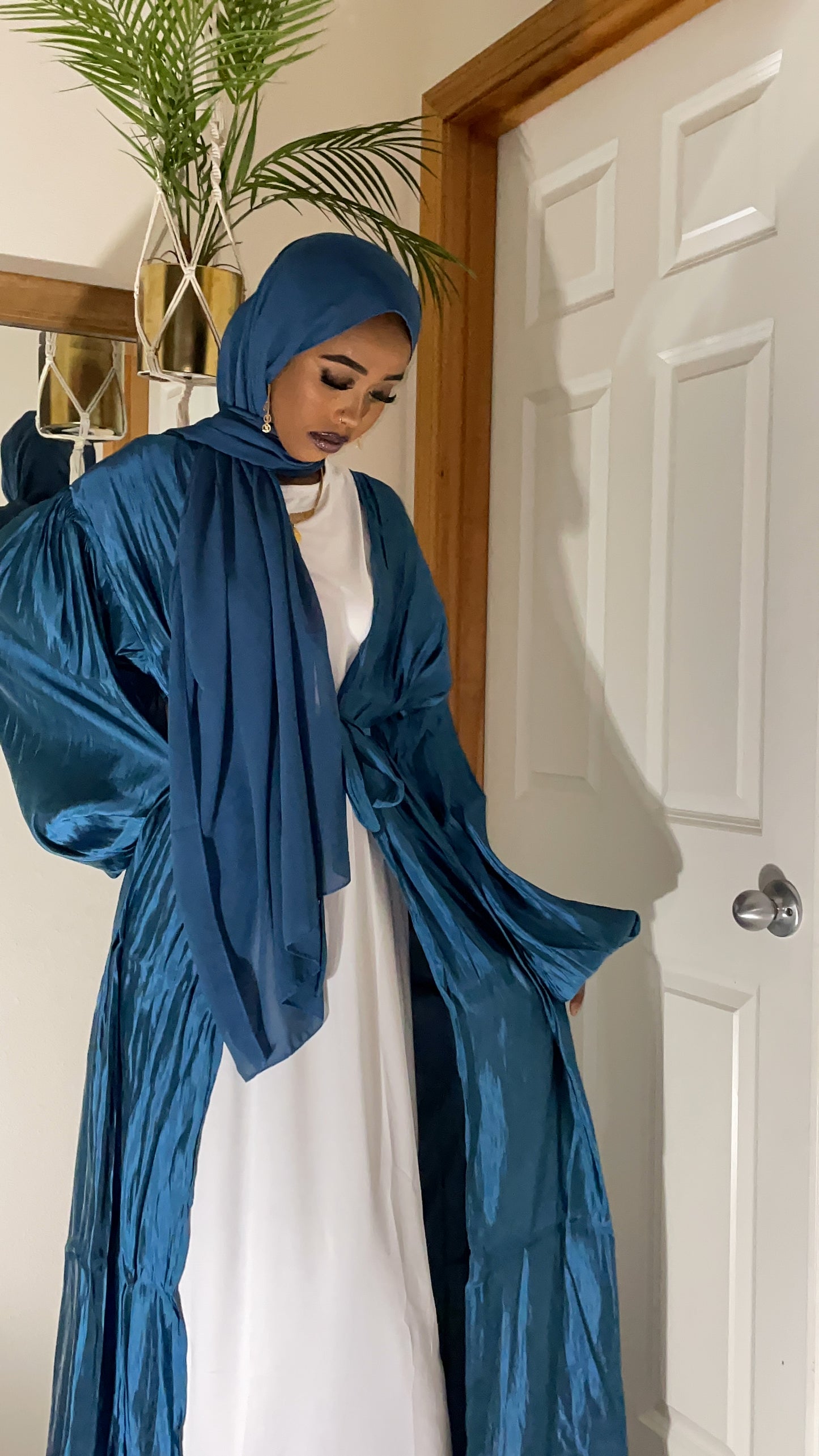 YALE BLUE - ORGANZA ABAYA